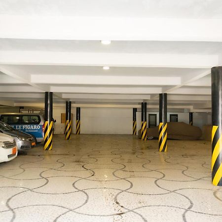 Hotel Le Figaro Дуала Екстериор снимка