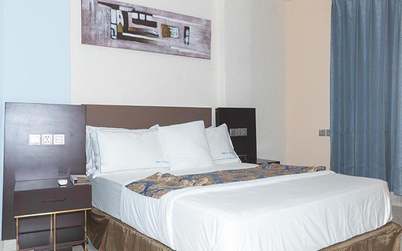 Hotel Le Figaro Дуала Екстериор снимка